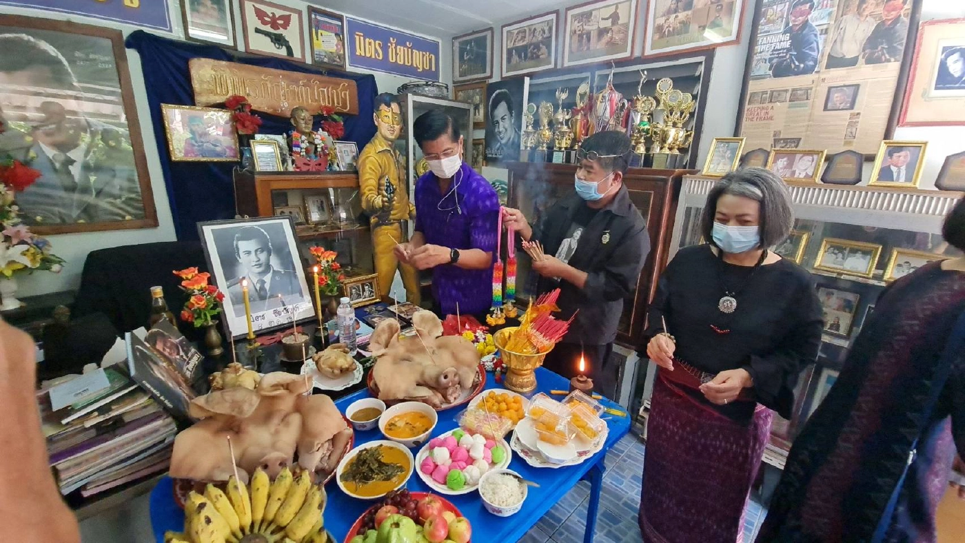 รำลึกครบรอบ 51 ปี พระเอกตลอดกาล “มิตร ชัยบัญชา”