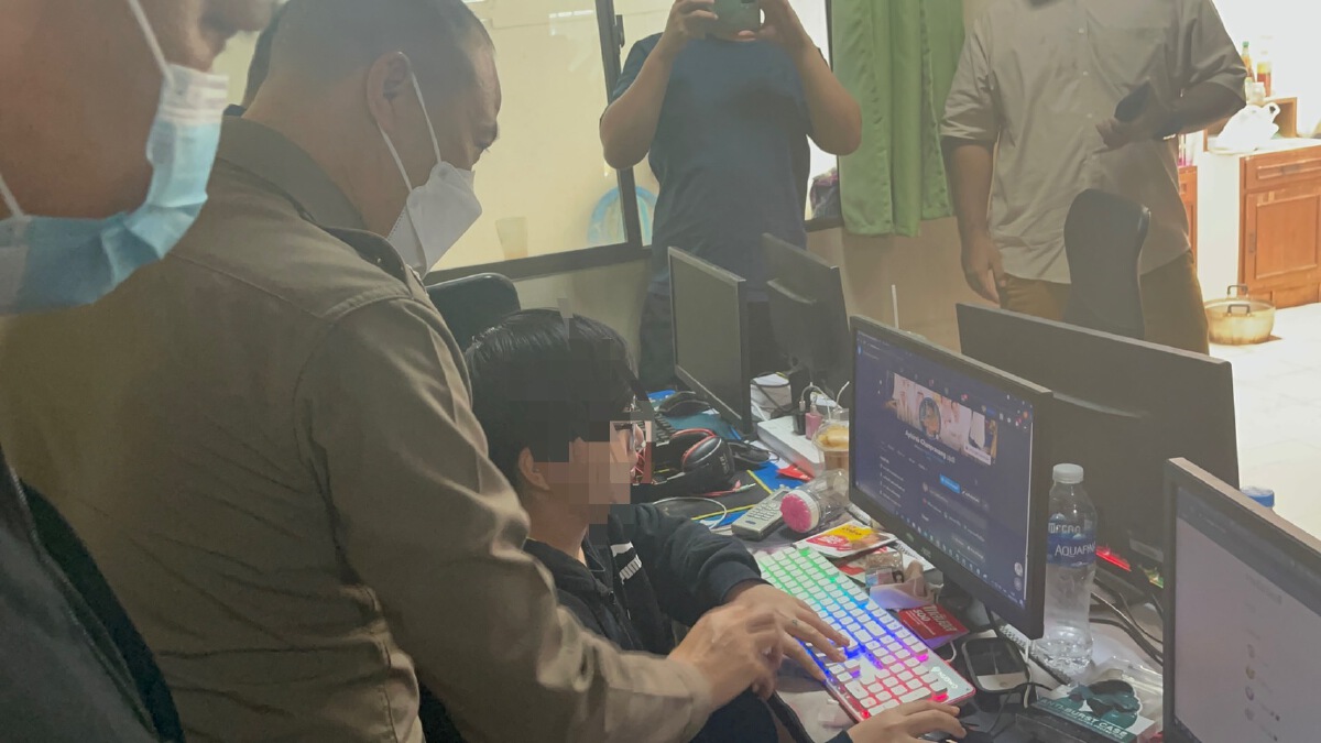 ปิดเซิร์ปเว็บพนัน ย่านคู้บอน เงินสะพัด 10 ล้านต่อเดือน