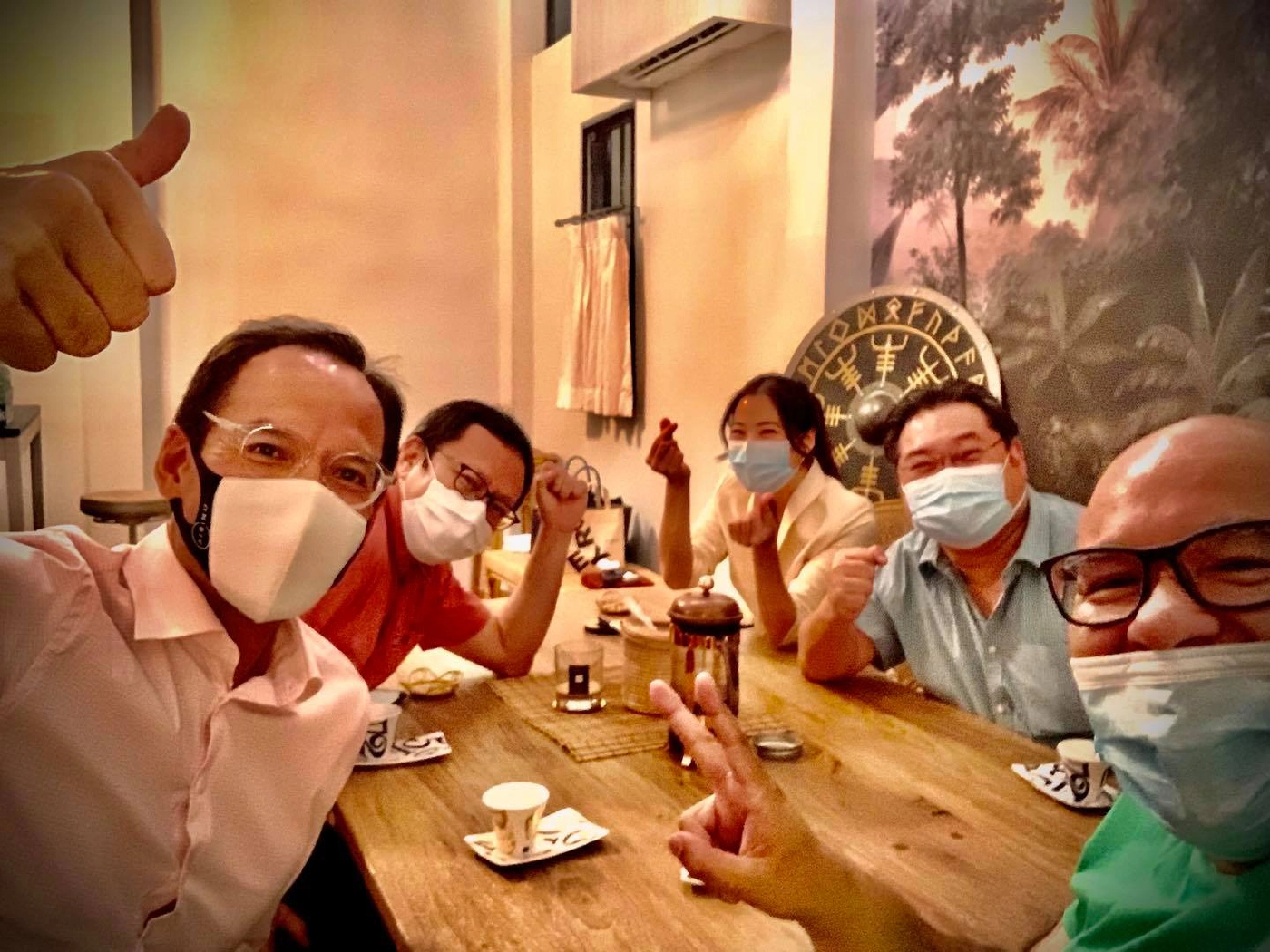 "สุหฤท"โพสต์พร้อมร่วมทีมเศรษฐกิจพรรคกล้า