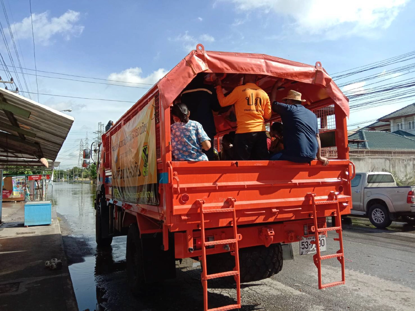 11 จังหวัด ยังน้ำท่วม ปภ.เร่งช่วยเหลือ