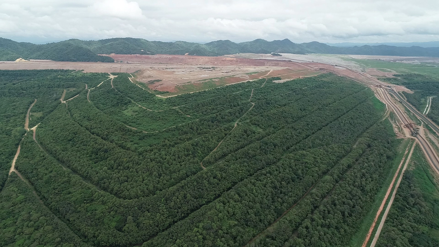 กฟผ.แม่เมาะ มอบเงินค่าปลูกป่าชดเชย-บำรุงรักษาป่า 20 ล้าน