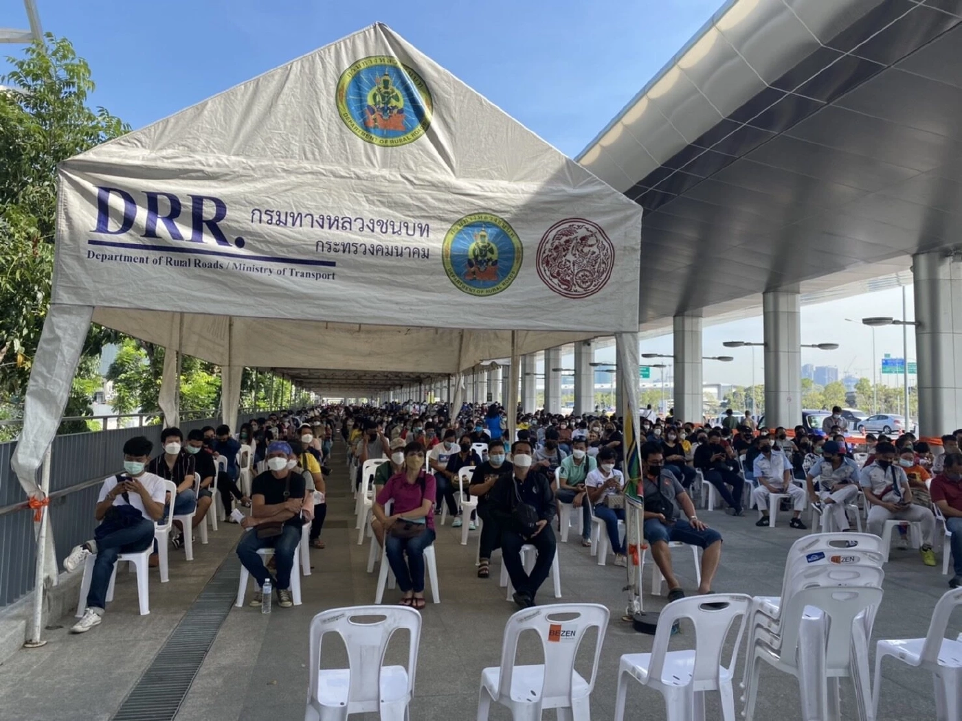 ศูนย์ฉีดวัคซีนบางซื่อแน่น หลังเปลี่ยนวัคซีนหลักเป็นโมเดอร์นา-ไฟเซอร์