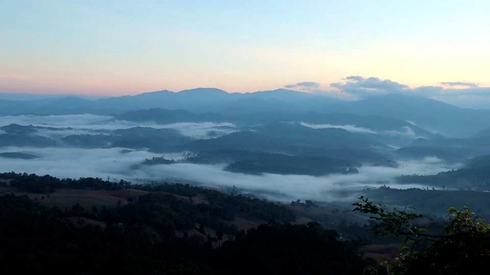 แห่สัมผัสอากาศหนาว-ทะเลหมอกที่ดอยหัวหมด