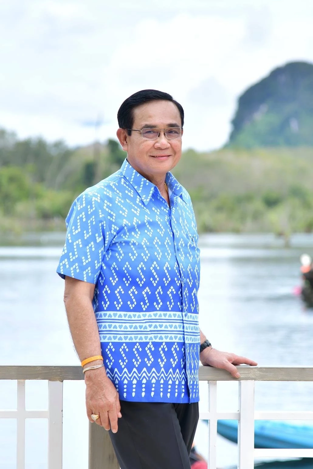 ปลื้ม ! “นายกฯ” เขียนจดหมายน้อยตอบชายพิการ หลังถูกชมเป็นบุคคลที่สุดยอด