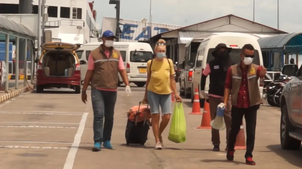 เรือเฟอร์รี่เกาะสมุย กลับมาเปิดบริการปกติแล้ว
