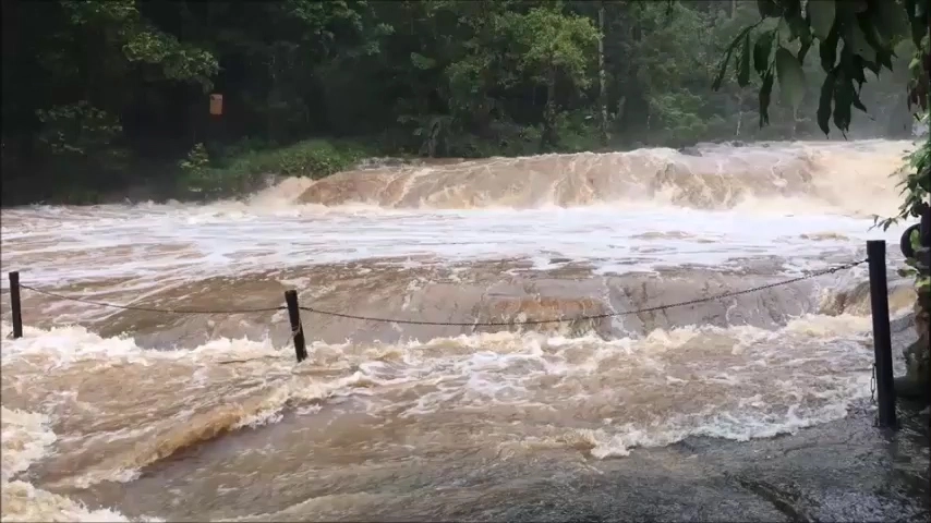 สั่งปิด 6 น้ำตกเขตอุทยานแห่งชาติเขาหลวง