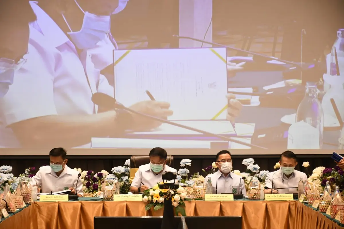สธ. ให้สาธารณสุขทุกจังหวัดจัดสัปดาห์รณรงค์ ฉีดวัคซีนตามเป้า 100 ล้านโดส
