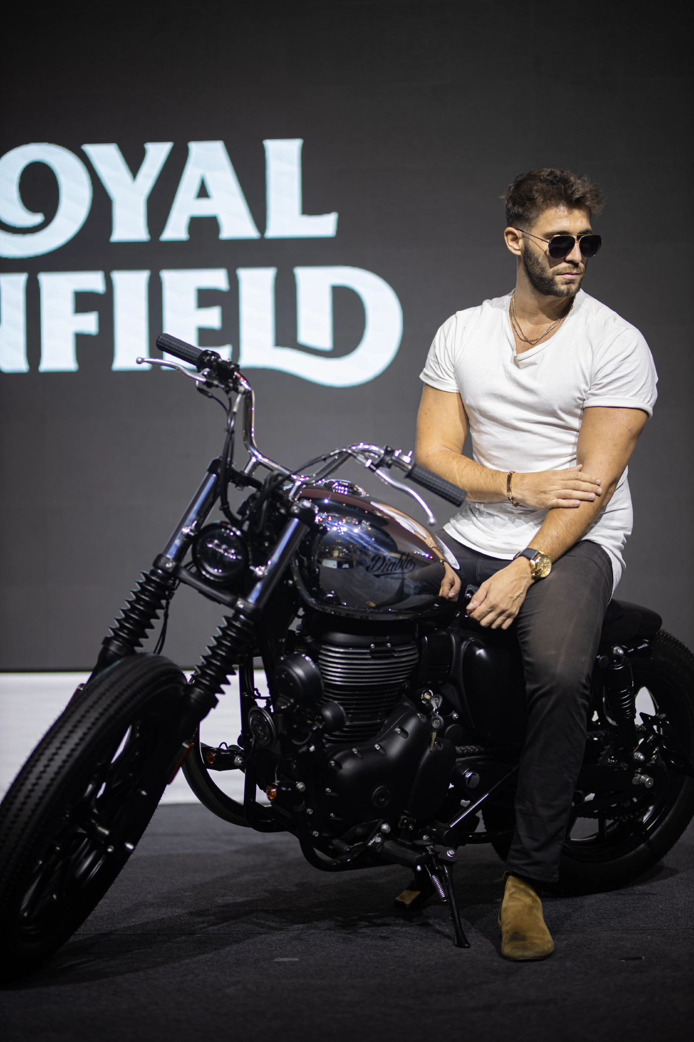 “รอยัล เอนฟิลด์” เผยโฉม Meteor 350 คัสตอม ที่สุดของการขับขี่