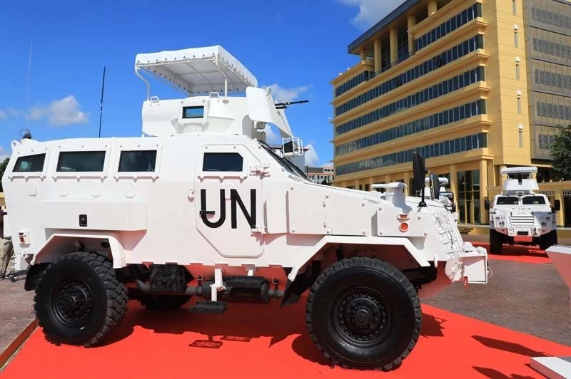 ถึงมือแล้ว! ไทยส่งมอบยานเกราะล้อยาง 15 คันให้ภูฏาน