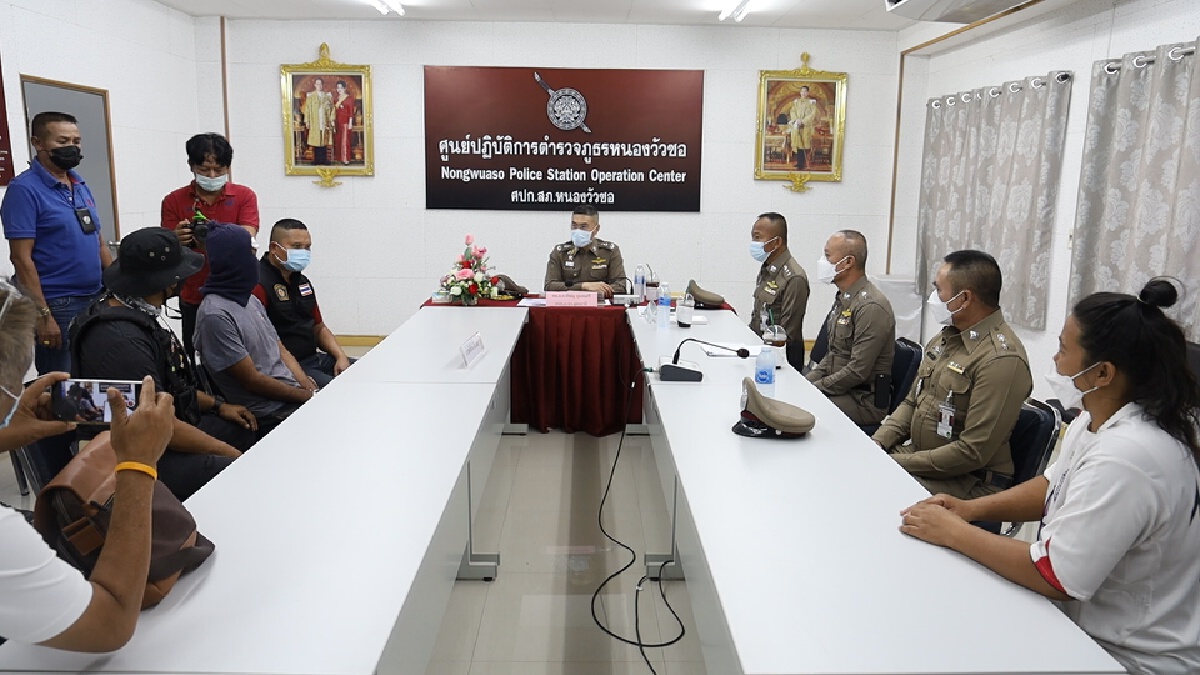 ผู้การอุดรฯสอบปากคำหลานคลั่งเสพยาบ้าหลอนฆ่าปาดคอป้าดับ