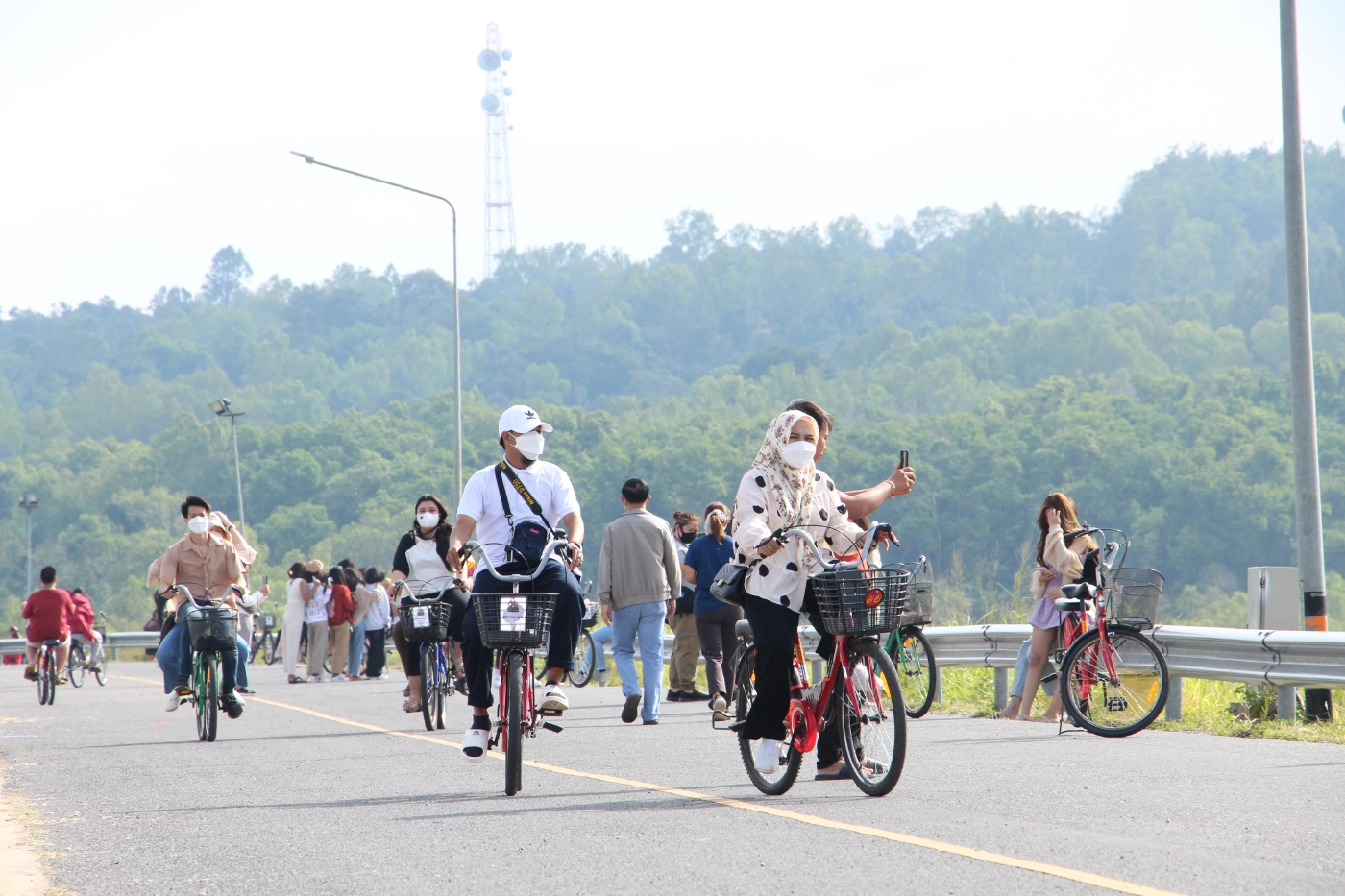 กลับมาแล้วจุดชมวิวเขายายเที่ยง แลนด์มาร์คยอดฮิตของโคราช