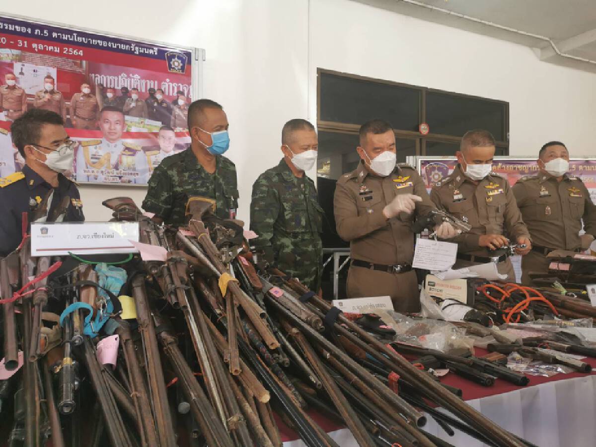 ตำรวจภูธรภาค 5 โชว์ผลงานกวาดล้างอาชญากรรม ยึดยาเสพติด-อาวุธมหาศาล