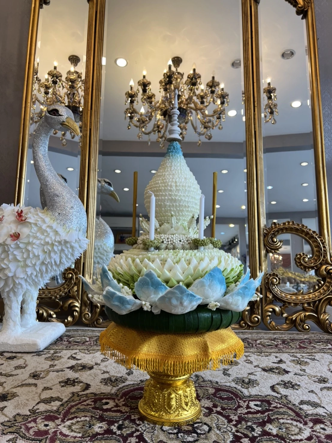 สุดชิค คนคูลๆ ไม่ควรพลาดโคมลอย “Easter Eggs” ลอยกระทงแบบนิวนอร์มอล