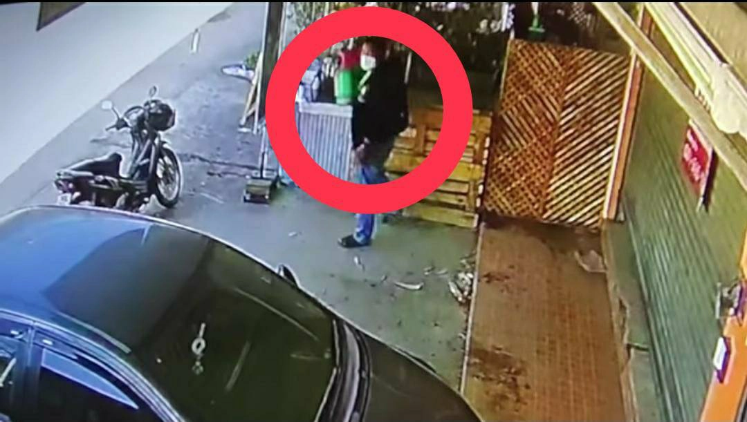 รวบพ่อค้าลูกชิ้นทอดเพิ่งออกคุก-ฉกถังแก๊สร้านผัดไทย