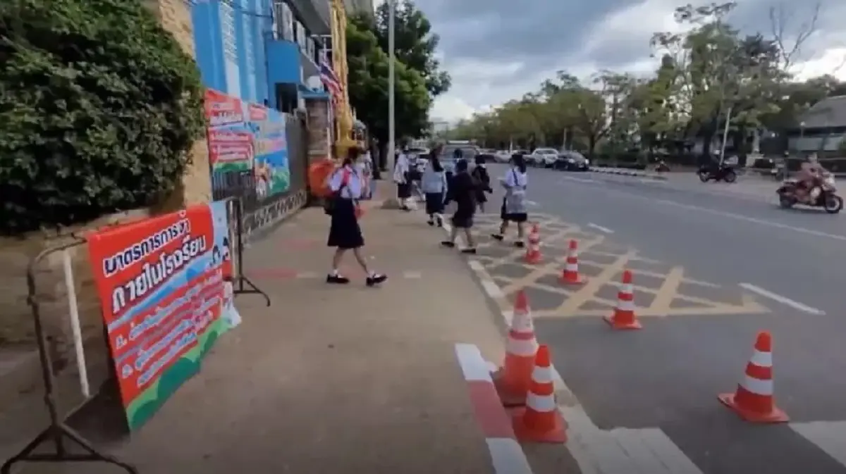 คุมเข้มคลัสเตอร์รถรับส่งนักเรียน แพร่กระจายหลายจุด พบผู้ป่วยแล้ว 35 ราย