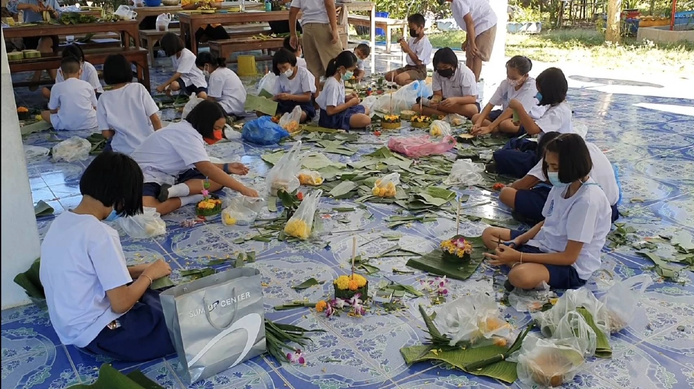 กระทงเรือดำน้ำ ไอเดียสร้างสรรค์เด็กโคราช