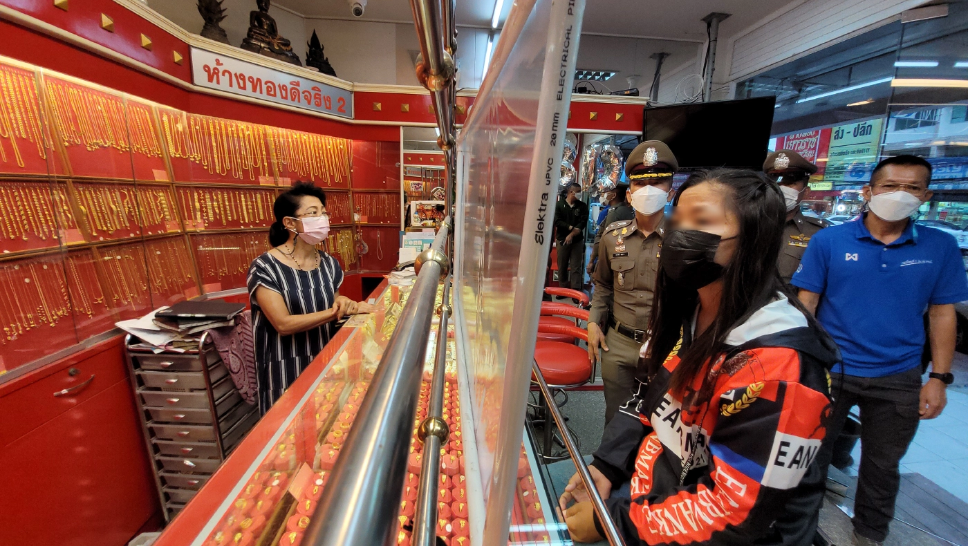 หัวขโมยสาวจนมุมโซเชียลถูกรวบคาร้านทองหลังพยายามก่อเหตุซ้ำ