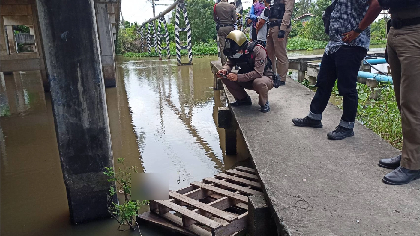 สลด! พบศพดช.วัย 3 ขวบภายในคลอง พบมีรอยฟกช้ำตามร่างกายคล้ายถูกทำร้าย