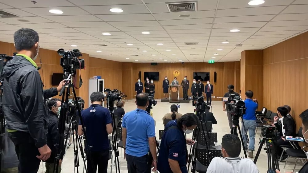 แถลงการประชุมพรรคร่วมฝ่ายค้า ที่รัฐสภา วันที่ 3 พ.ย.2564