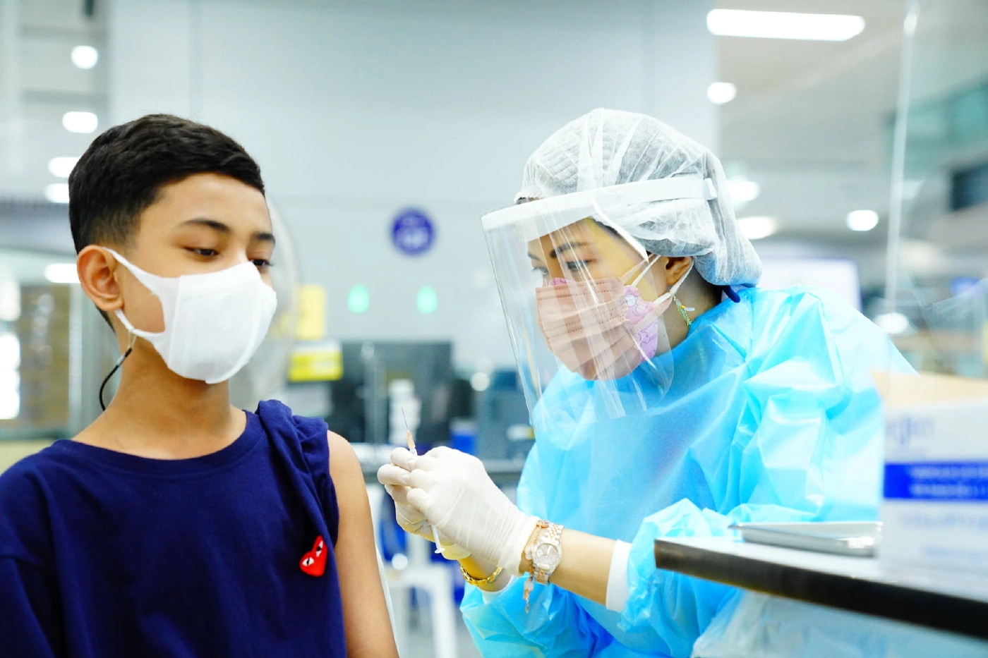 กทม. เปิดลงทะเบียนฉีดวัคซีน Pfizer เข็มที่ 1 สำหรับเด็ก 12-18 ปี