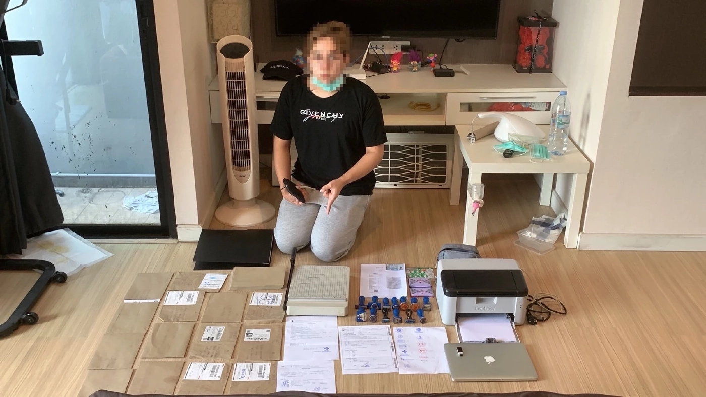 ตำรวจ 191 จับหนุ่มเปิดเพจ-ไลน์ รับทำใบรับรองแพทย์ปลอม