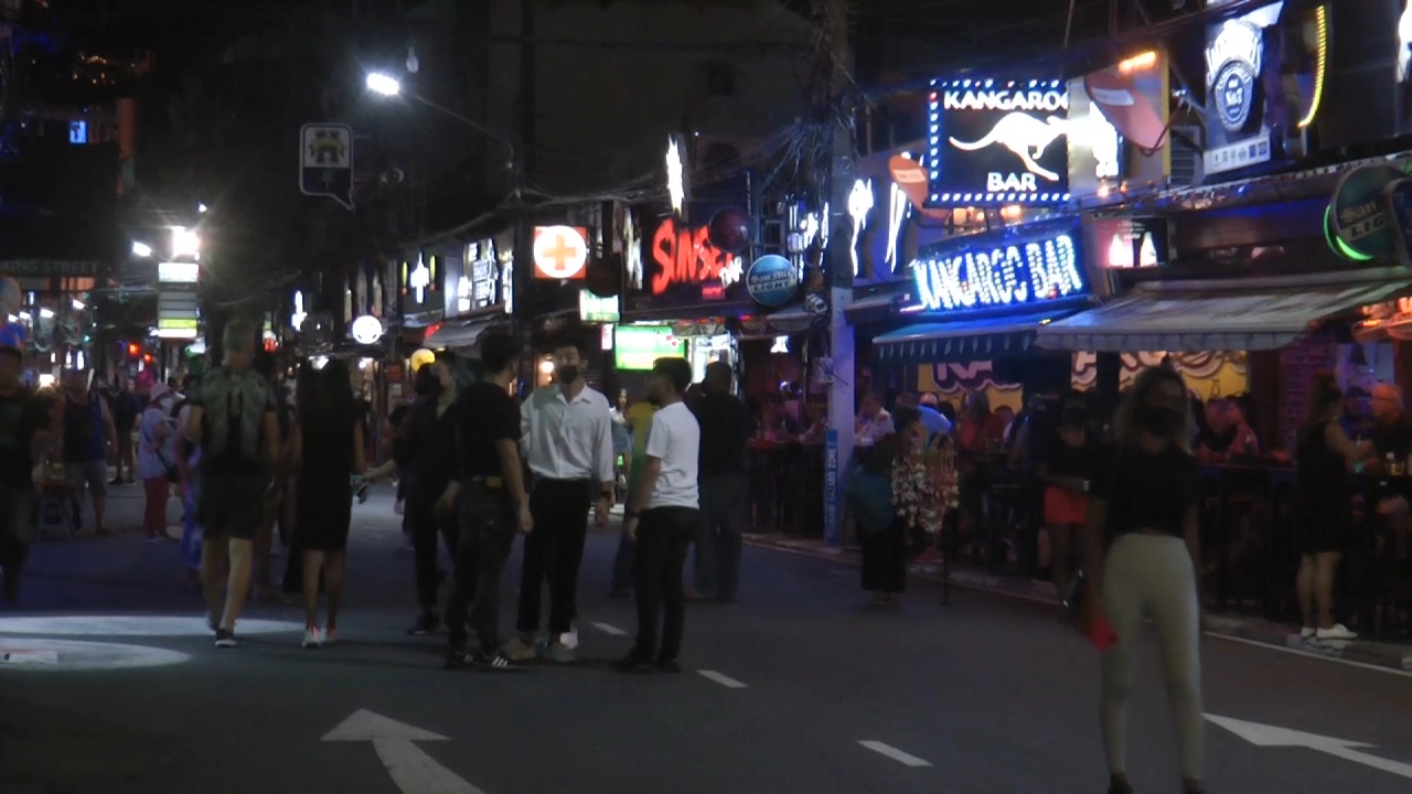 “ซอยบางลา” ป่าตองภูเก็ตคึกคัก สร้างรายได้ให้คนพื้นที่