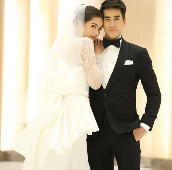 “ณเดชน์” ขอ “ญาญ่า” แต่งงานแล้ว ? ชาวเน็ตแห่แซวหลังโพสต์แหวนนิ้วนางข้างซ้าย