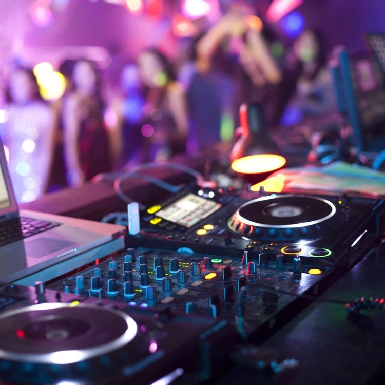 ลุ้นเลยวันนี้ พื้นที่นำร่องท่องเที่ยว 17 จังหวัด 16 ธ.ค.นี้ เปิด สถานบันเทิง