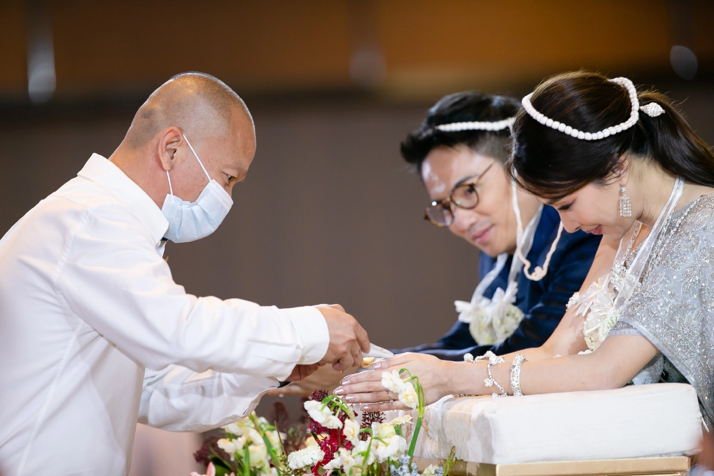 ดิม Tattoo Colour ควงแฟนสาวนอกวงการเข้าพิธีวิวาห์สุดชื่นมื่น