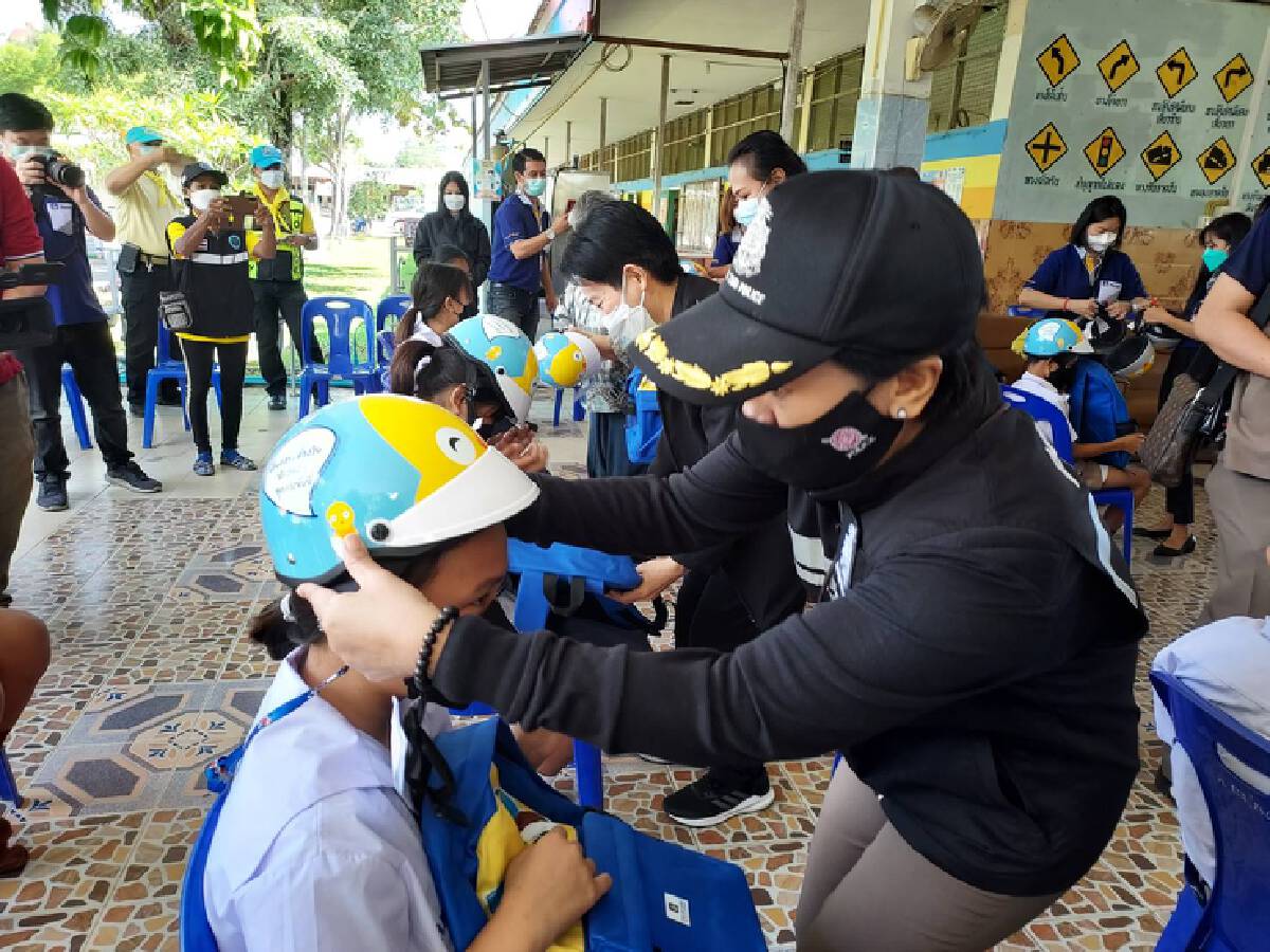 ตร.จับมือ ศธ. เปิดตัวนักเรียนจิตอาสา นำร่องวังน้ำเขียว