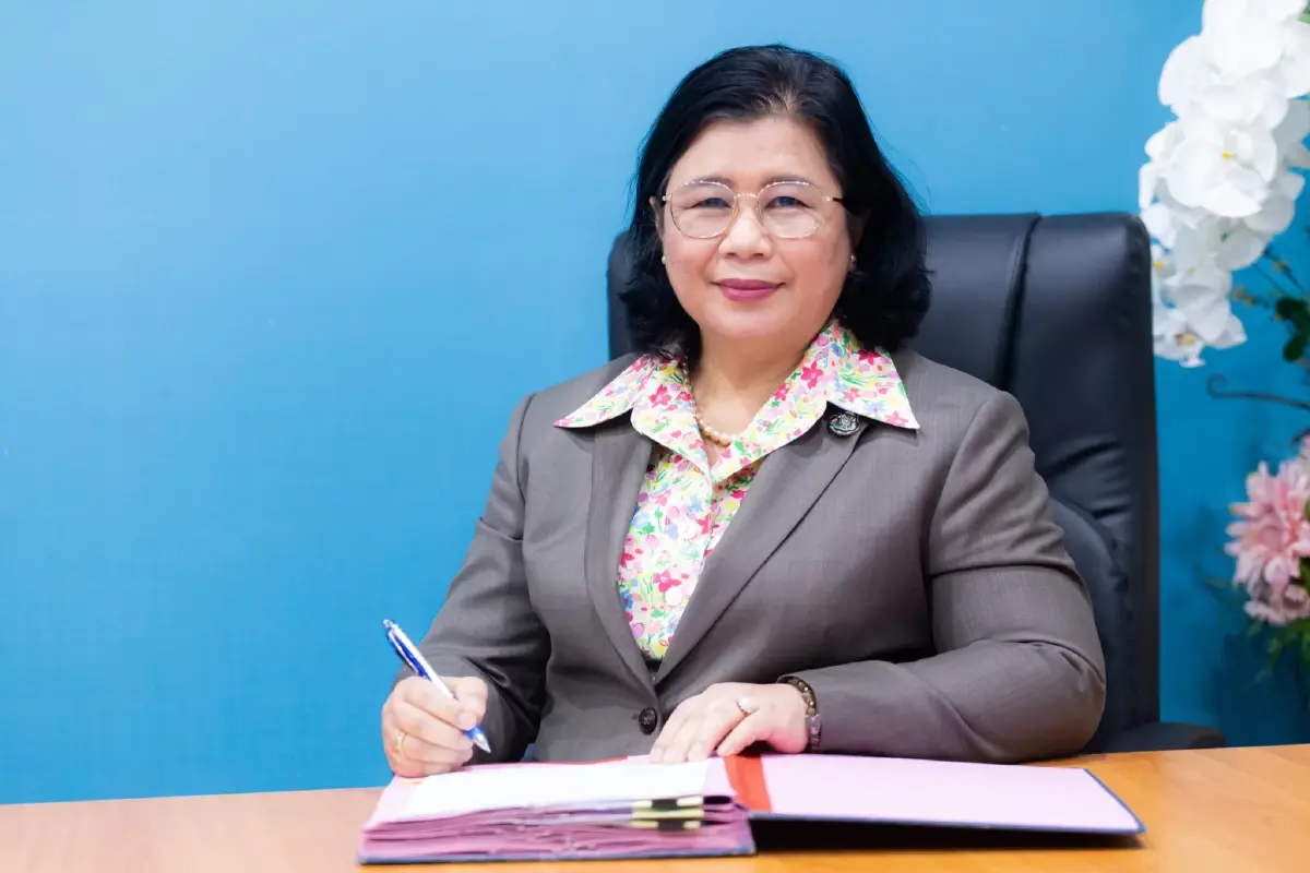 พรรณี พุ่มพันธ์ รองอธิบดีกรมการขนส่งทางบก 