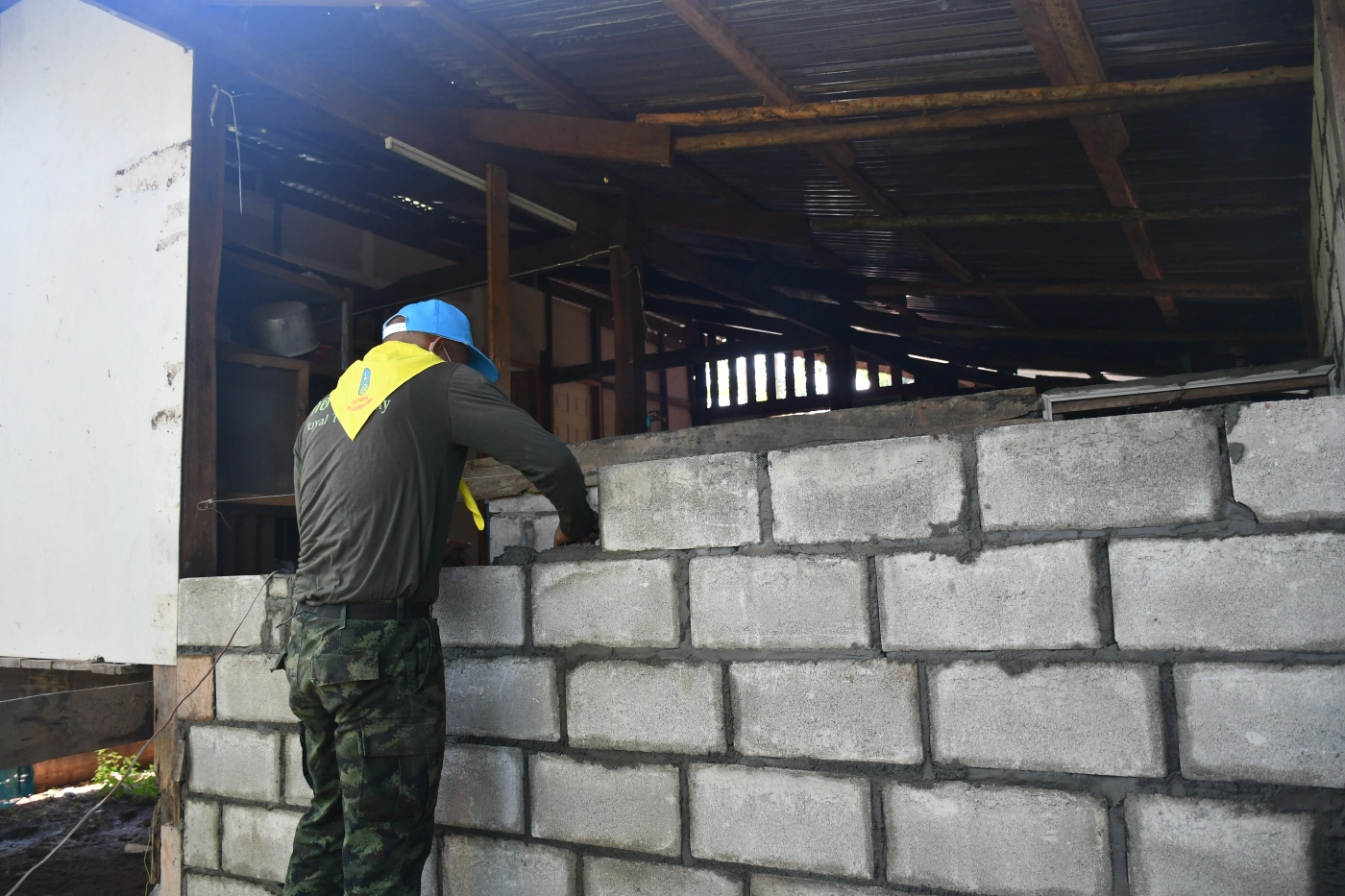 สาวไทยต่างแดนใจบุญ-ช่วยเหลือสองพี่น้องยากจน