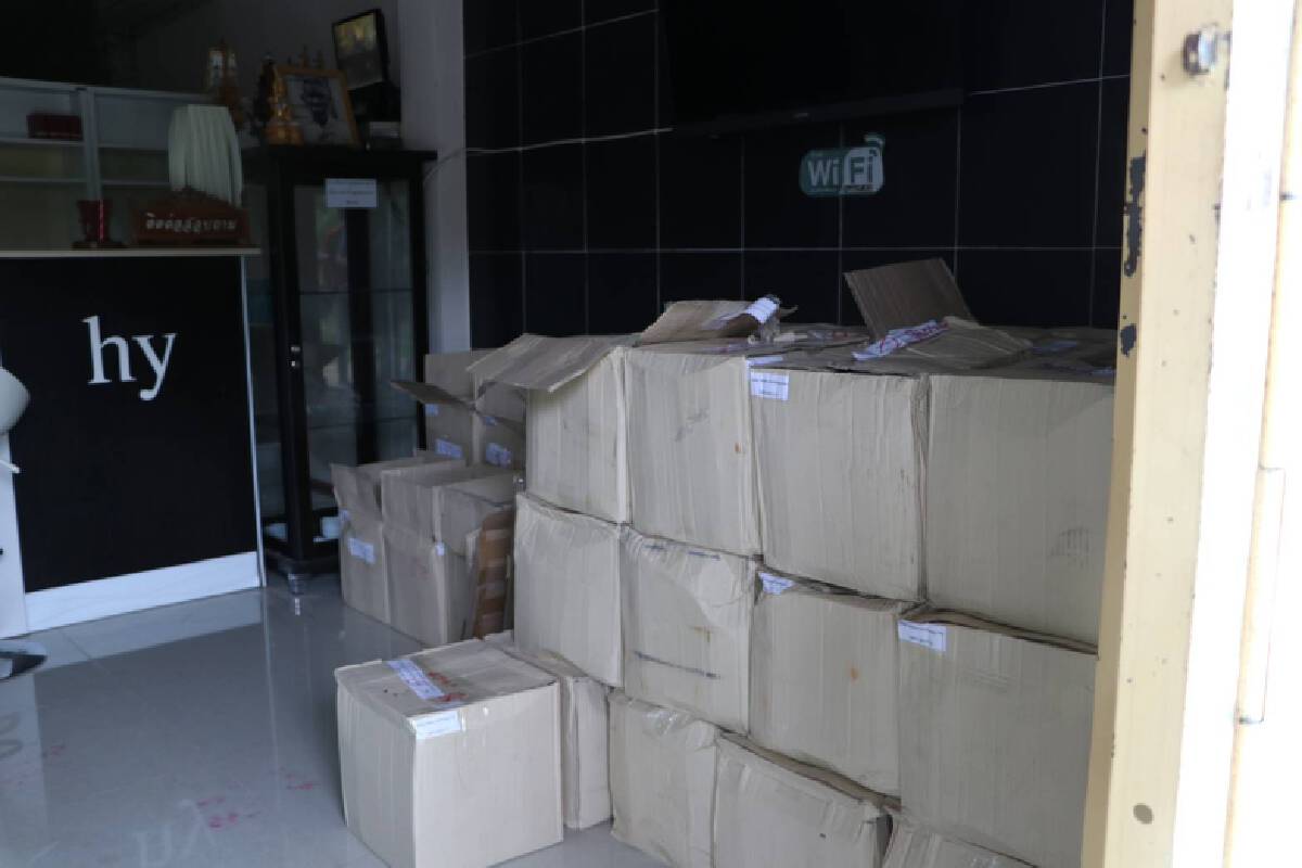 สคบ.ลุยจับเครื่องสำอางเถื่อน มูลค่าเกือบ 10 ล้านบาท