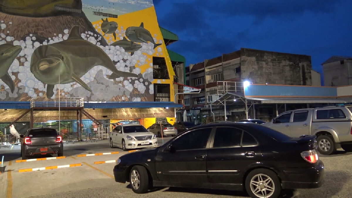 ติดตั้งไฟส่องสว่างสนามกีฬา  “Street Art” ใหญ่ที่สุดในประเทศไทย