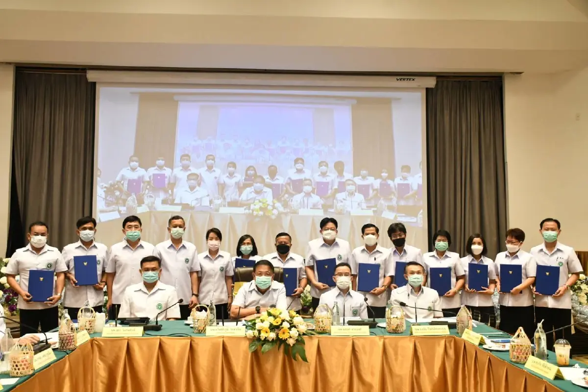 สธ. ให้สาธารณสุขทุกจังหวัดจัดสัปดาห์รณรงค์ ฉีดวัคซีนตามเป้า 100 ล้านโดส