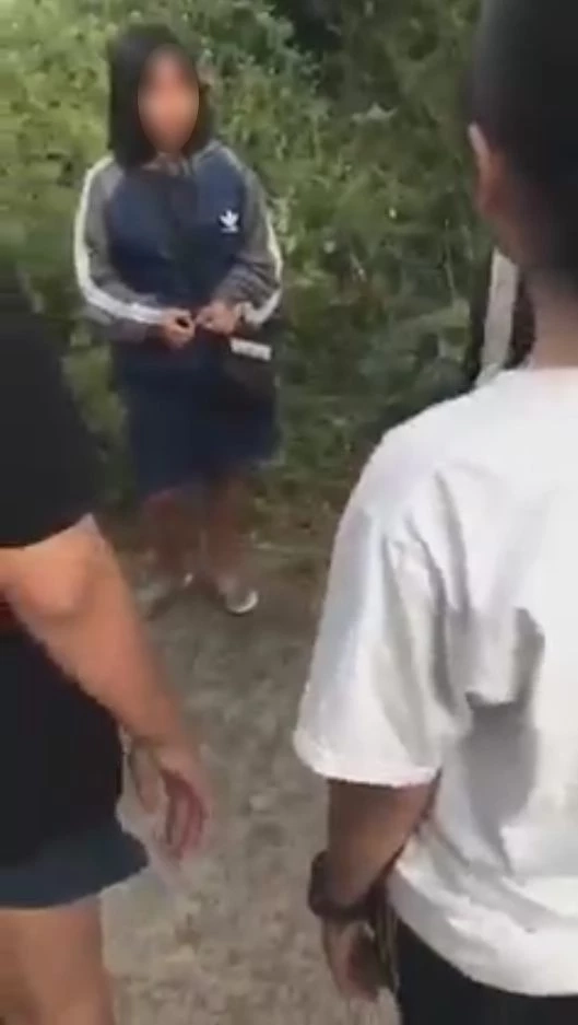 ประจานแก๊ง "นร.หญิง" อันธพาลไล่ตบรุ่นน้องฉุนเบื้ลท่อใส่