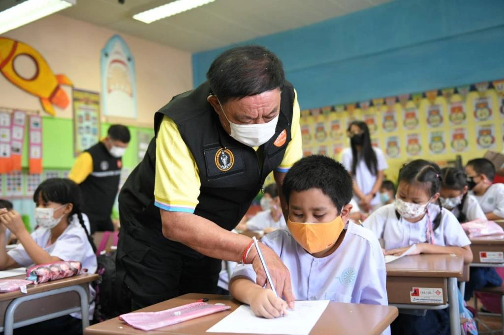 กทม. เตรียมแผนฉุกเฉินรับ "เปิดเทอม"  พรุ่งนี้