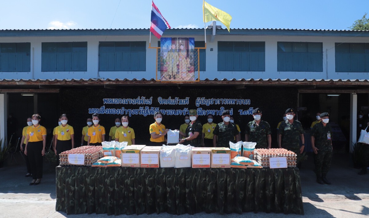 ผบ.ทบ. ตรวจเยี่ยมริมโขง จ.บึงกาฬ ดูสถานการณ์ยาเสพติด พบปีนี้จับเพิ่ม 5 เท่า