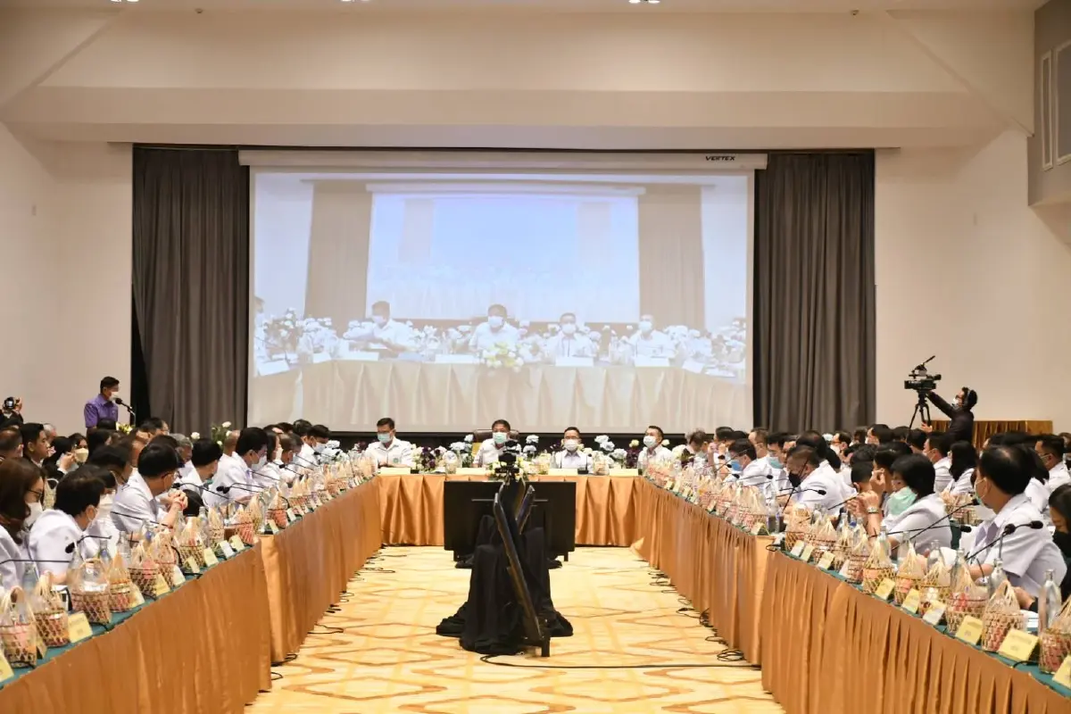 สธ. ให้สาธารณสุขทุกจังหวัดจัดสัปดาห์รณรงค์ ฉีดวัคซีนตามเป้า 100 ล้านโดส