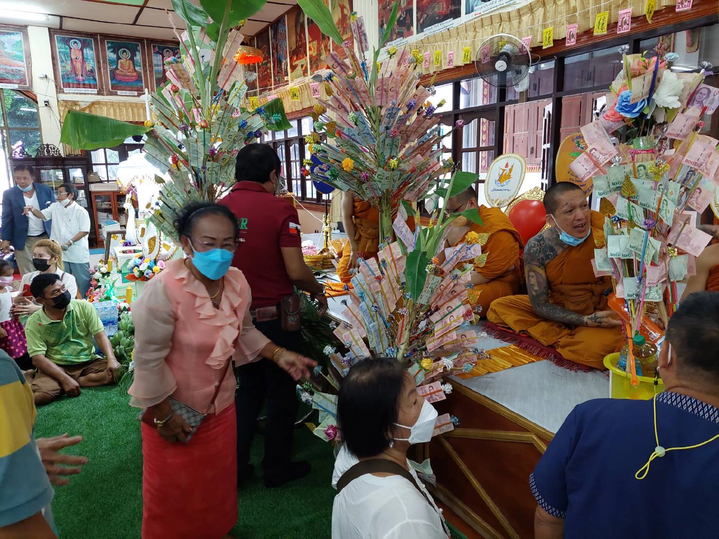 กฐินยุคโควิดวีลแชร์ใส่ต้นกฐิน หวังพระอาพาธใช้ประโยชน์
