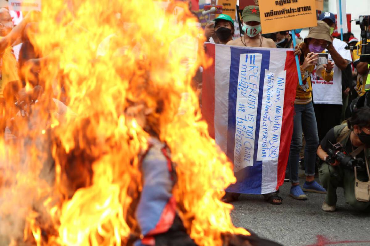 เดี๋ยวเจอกัน ! “ศรีสุวรรณ”’ เอาจริง ลั่น “ม็อบ 14 พ.ย.”  เจอ “คุก” เท่านั้น