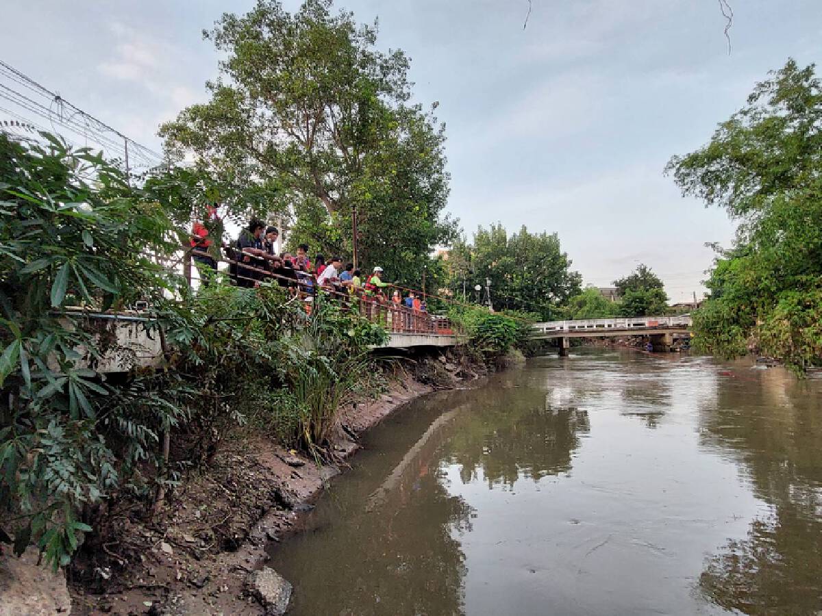 ผงะ ตัวเงินตัวทองรุมทึ้งศพชายกระโดดน้ำสูญหายต่อหน้าสาวอุดร