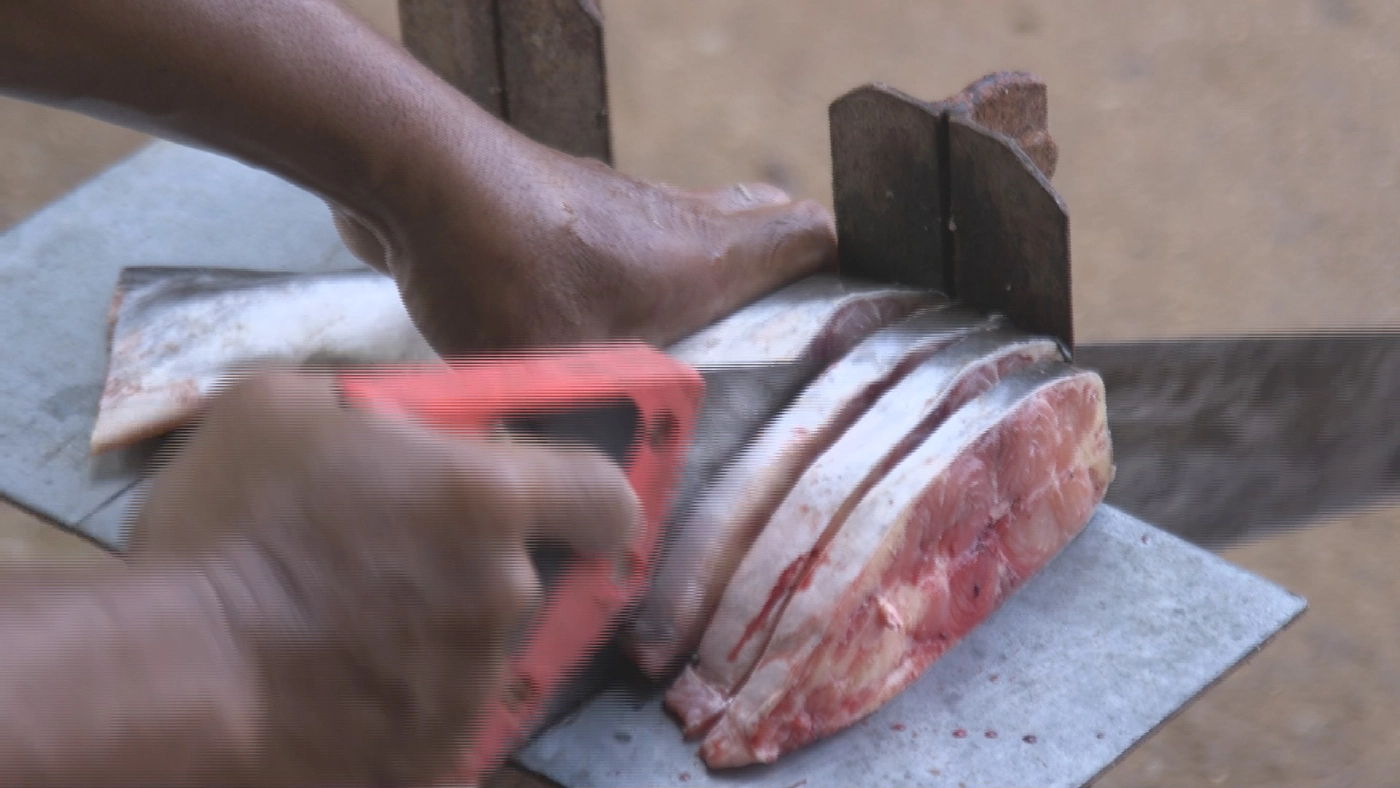 สินค้าขึ้นชื่อ!ผลิต“ปลาเกลือแดดเดียว”โกยเงินเดือนละครึ่งล้าน