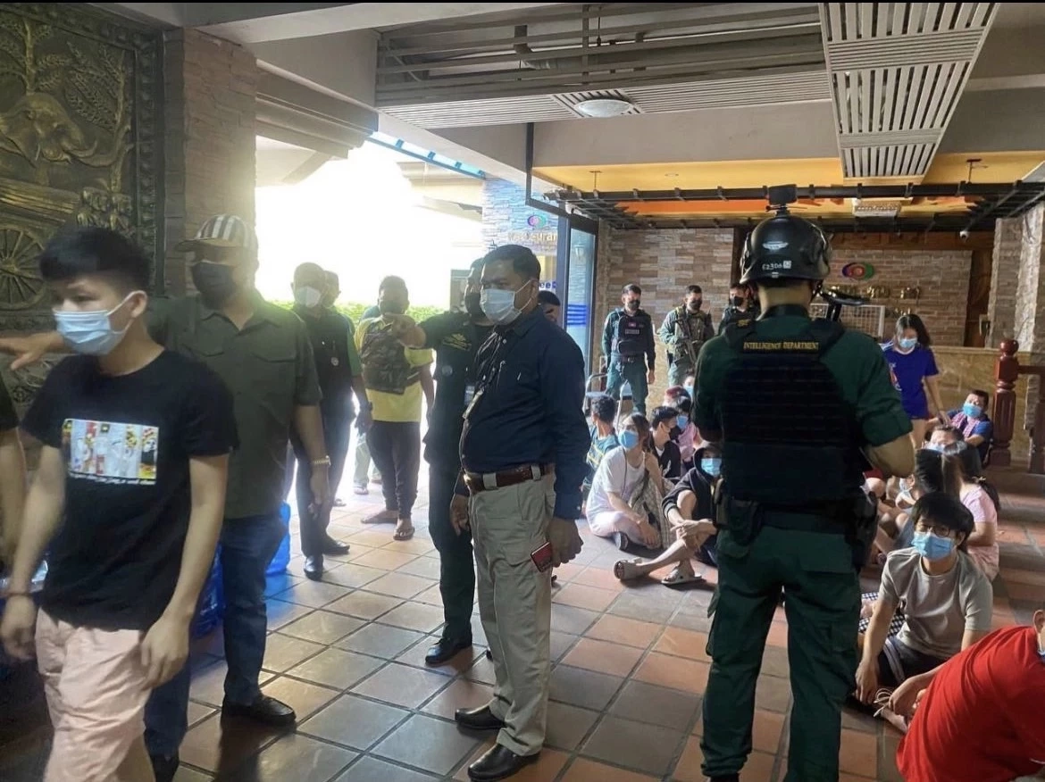 ตำรวจไทยบุกช่วย 99 ชาวไทยถูกหลอกเป็นแก๊งคอลเซ็นเตอร์ในกัมพูชา