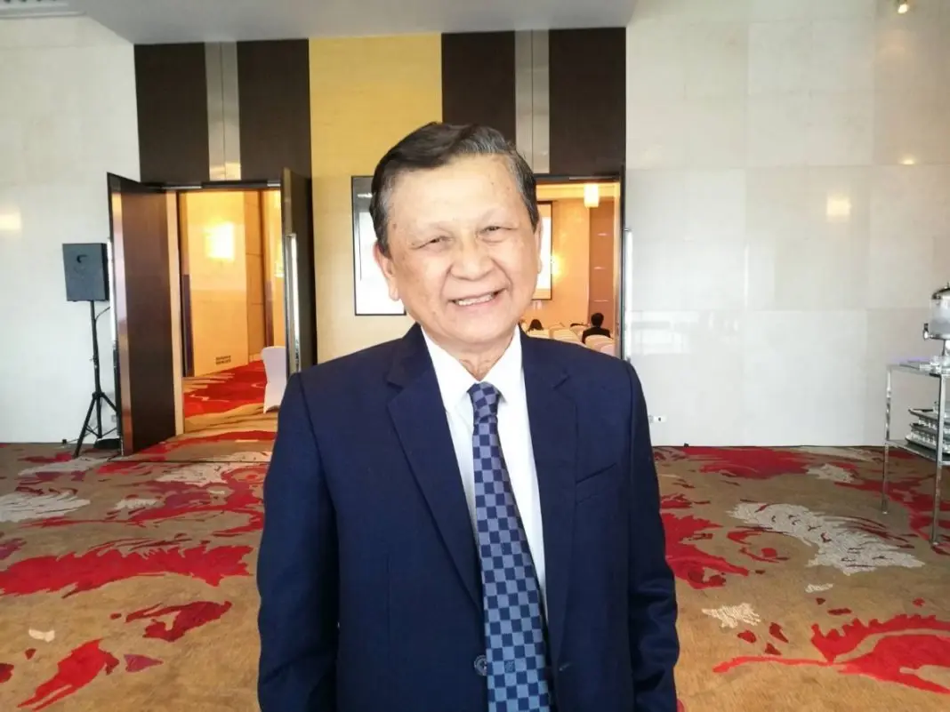 นายอภิชาติ ไพรรุ่งเรือง ประธานสหพันธ์การขนส่งทางบกแห่งประเทศไทย