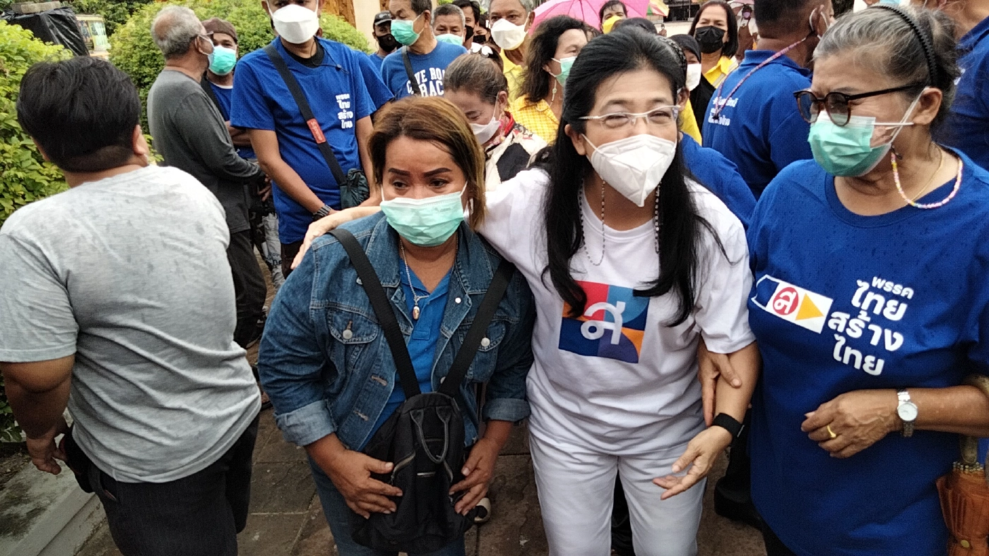 คุณหญิงหน่อยล่องใต้ เชื่อ "บิ๊กตู่" อยู่ครบเทอม