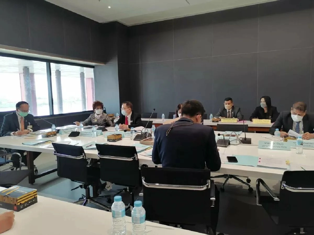 กมธ.ศาสนาฯ ลงมติ ร้อง ผบ.ตร. เอาผิด "นัท นิสามณี"