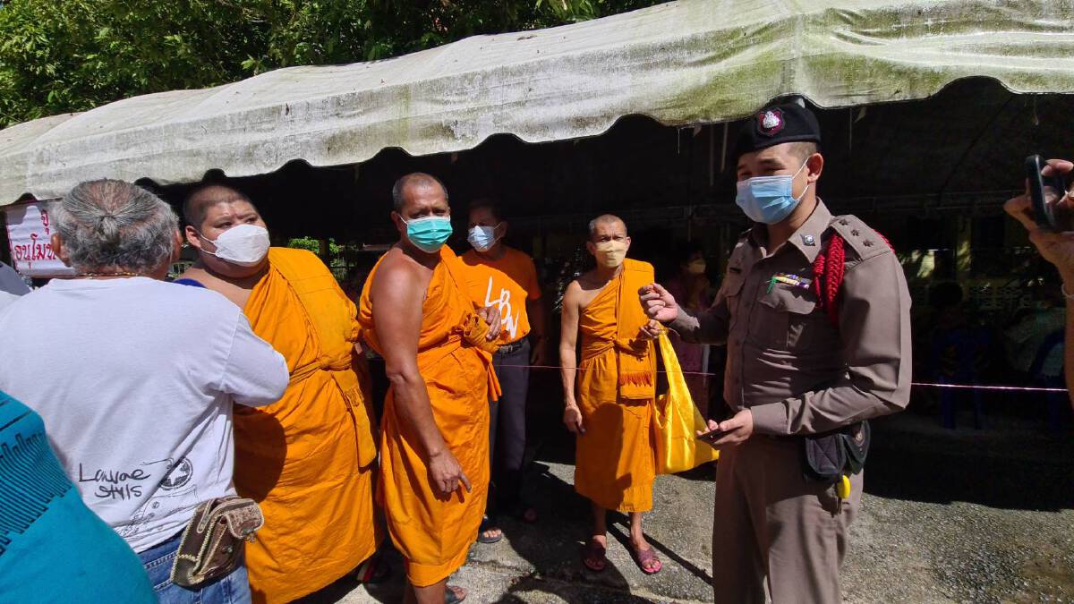สกัดจับหญิงวัย 25 ปี ขโมยเงินพุ่มกฐินวัดพัทลุง