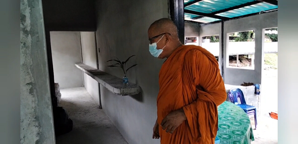 โจรแสบย่องเข้าวัดกลางดึกขโมยข้าวสารแอบกินมาม่า