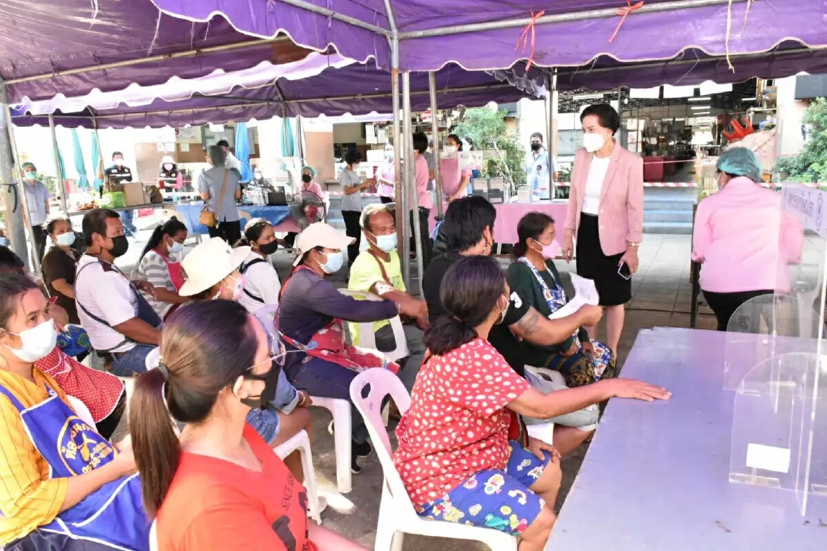 ศบค.พิษณุโลก สั่งปิด 2 ตลาดในเมือง เริ่มพรุ่งนี้เป็นต้นไป